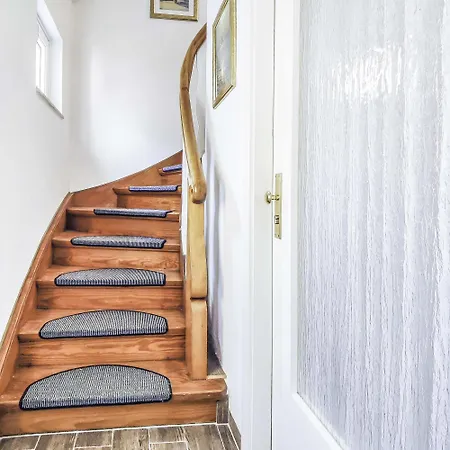 Haus Kuestenperle بيت للعطل